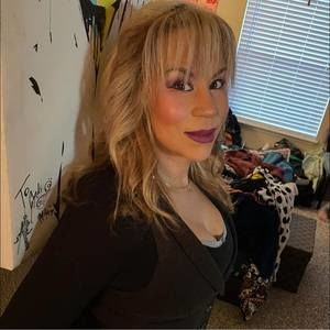 Meet your Posher, Crystal